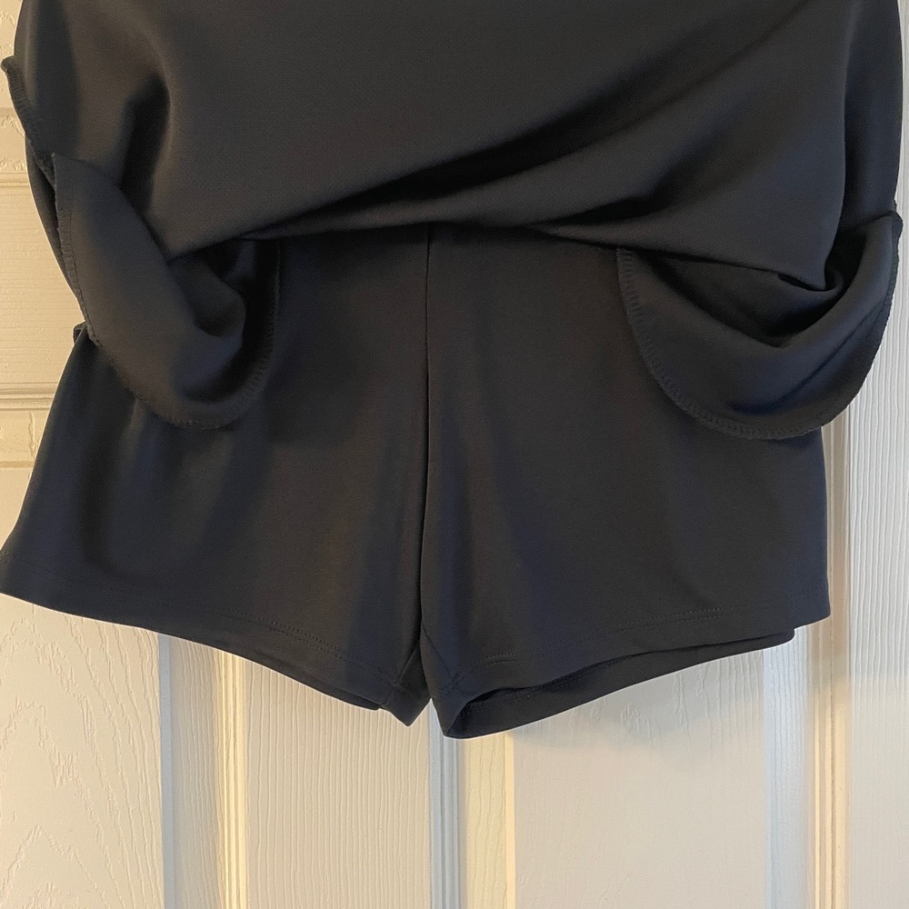 Green size 10 skort